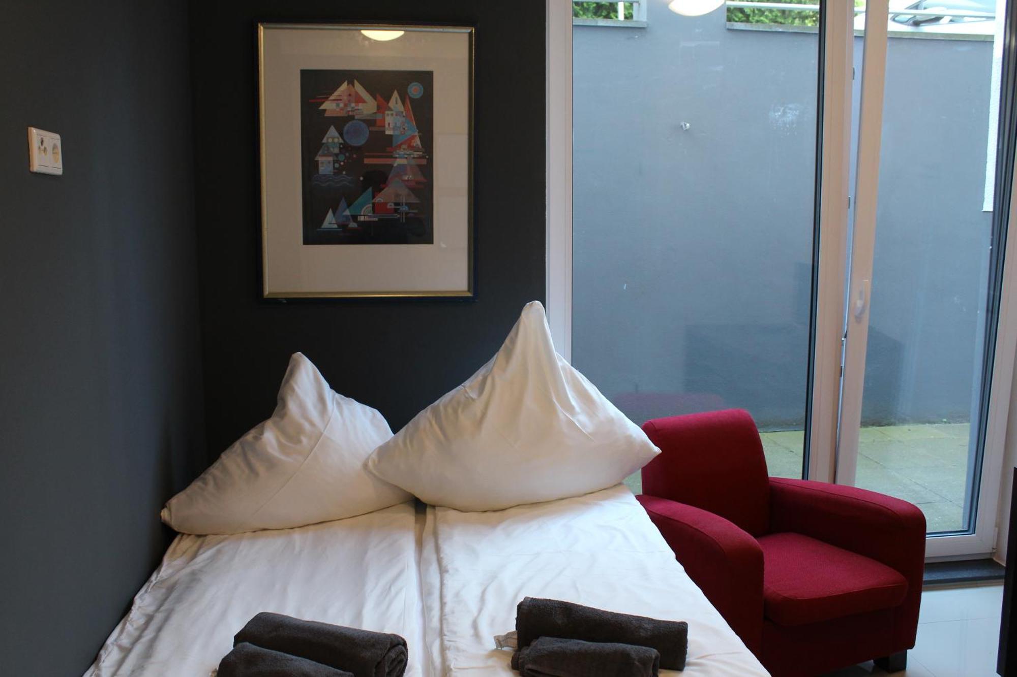 Momomotel - Self Check-In Hotel Am Stadion ケルン エクステリア 写真